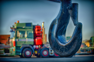 Illustration for article titled Must Transfer Heavy Systems? Think About Calling a Specialist Mover